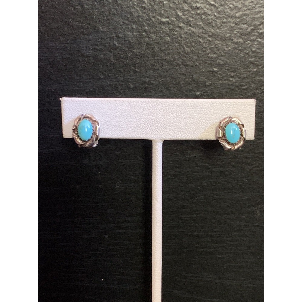 Vintage Navajo Sterling Silver Turquoise Sleeping Beauty Clip Earrings